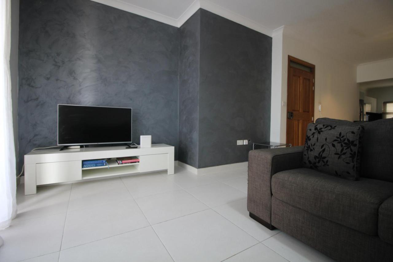 La Casa Cartago Apartment St. Paul's Bay Exterior photo